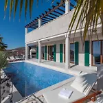Villa Luxury Stone Smokvica, Heated Pool, Sauna, Jacuzzi, Sea View Rogoznica (Sibenik-Knin)