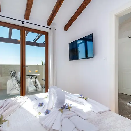 Stone Smokvica With Vineyard, Swimming Pool, Jacuzzi, Gym And Panoramic Sea Views Villa Rogoznica (Sibenik-Knin)