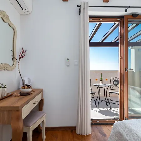 Villa Stone Smokvica With Vineyard, Swimming Pool, Jacuzzi, Gym And Panoramic Sea Views *
