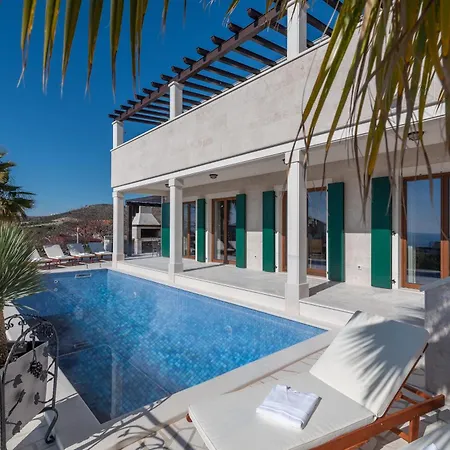 Villa Luxury Stone Smokvica, Heated Pool, Sauna, Jacuzzi, Sea View Rogoznica (Sibenik-Knin)