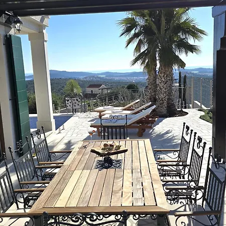 Stone Smokvica With Vineyard, Swimming Pool, Jacuzzi, Gym And Panoramic Sea Views Rogoznica (Sibenik-Knin)