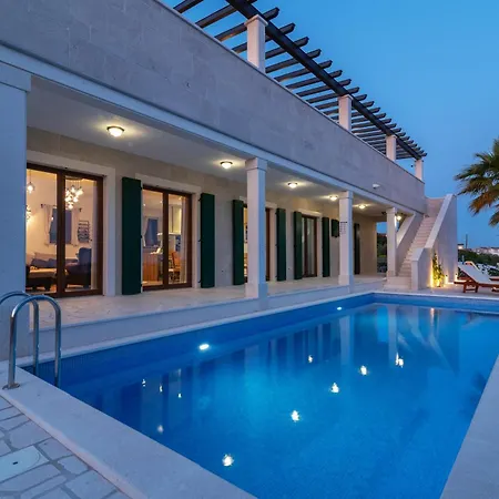 Villa Luxury Stone Smokvica, Heated Pool, Jacuzzi, Sauna, Sea View Rogoznica (Sibenik-Knin)
