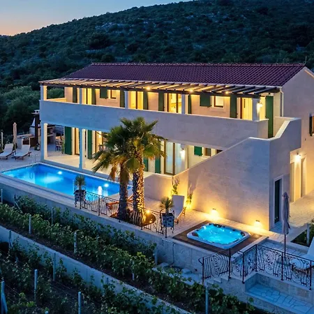 Stone Smokvica With Vineyard, Swimming Pool, Jacuzzi, Gym And Panoramic Sea Views