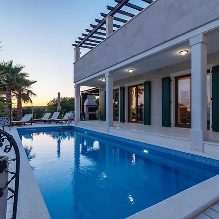 Prestigious Stone Villa Smokvica With Vineyard, Swimming Pool, Jacuzzi, Gym And Sea Views Villa