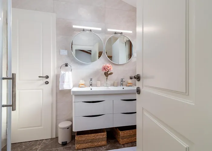 Luxury Stone Smokvica, Heated Pool, Sauna, Jacuzzi, Sea View Villa *