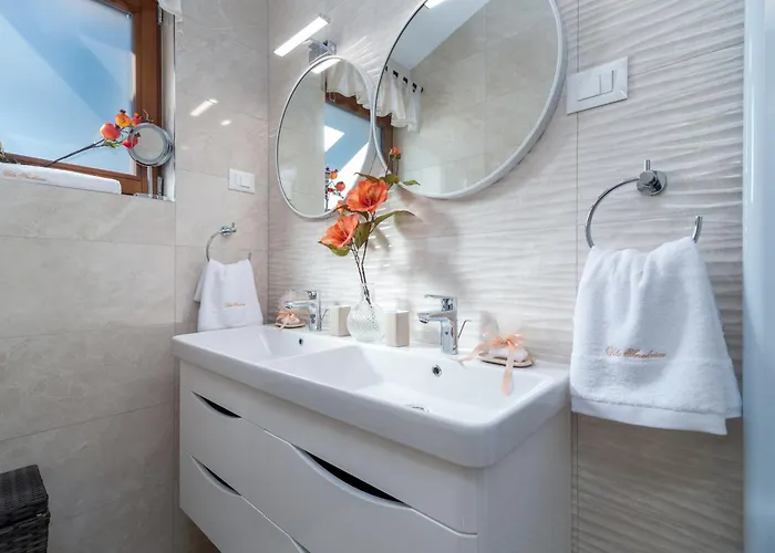 Villa Luxury Stone Smokvica, Heated Pool, Sauna, Jacuzzi, Sea View