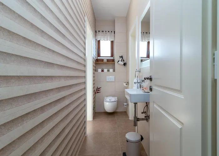 Luxury Stone Smokvica, Heated Pool, Sauna, Jacuzzi, Sea View * Rogoznica (Sibenik-Knin)