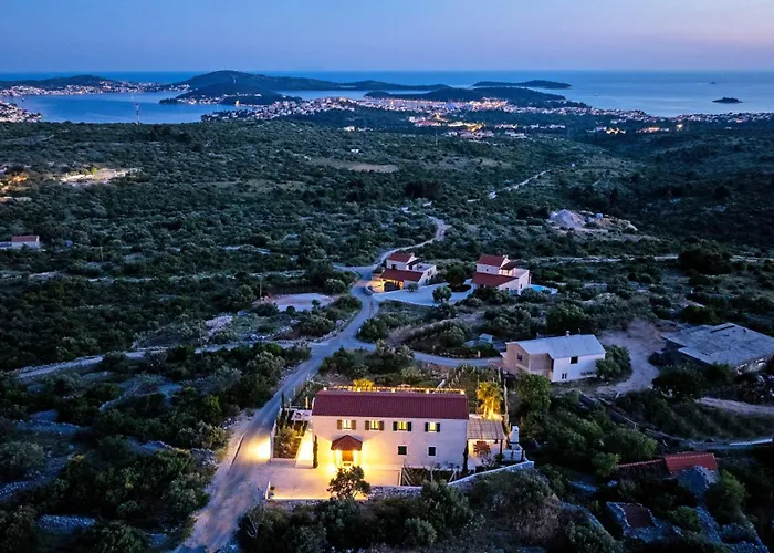 Luxury Stone Smokvica, Heated Pool, Sauna, Jacuzzi, Sea View * Rogoznica (Sibenik-Knin)