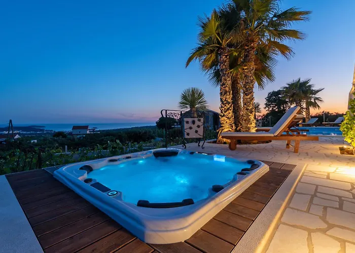 Luxury Stone Smokvica, Heated Pool, Sauna, Jacuzzi, Sea View * Rogoznica (Sibenik-Knin)