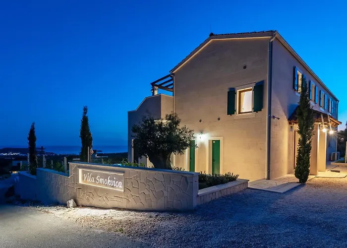 Luxury Stone Smokvica, Heated Pool, Sauna, Jacuzzi, Sea View 别墅 罗戈兹尼察