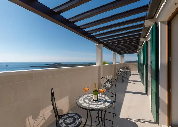 Villa Luxury Stone Smokvica, Heated Pool, Sauna, Jacuzzi, Sea View *